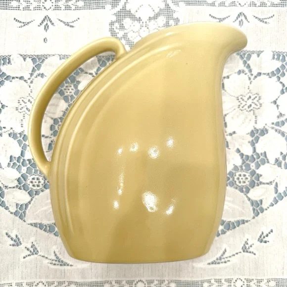 ✨ Vintage Hall USA Yellow Ceramic Pitcher Mid-Century Glazed Ice Lip Design - Picture 7 of 7